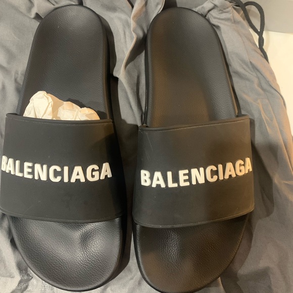 MENS SLIDE - Picture 1 of 4